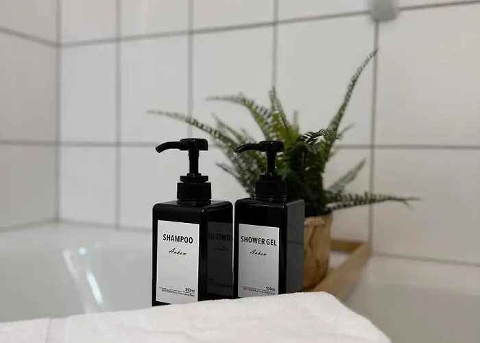 Peak11 Fewo- Panorama View Pool & Sauna Apartamento Lahnstein